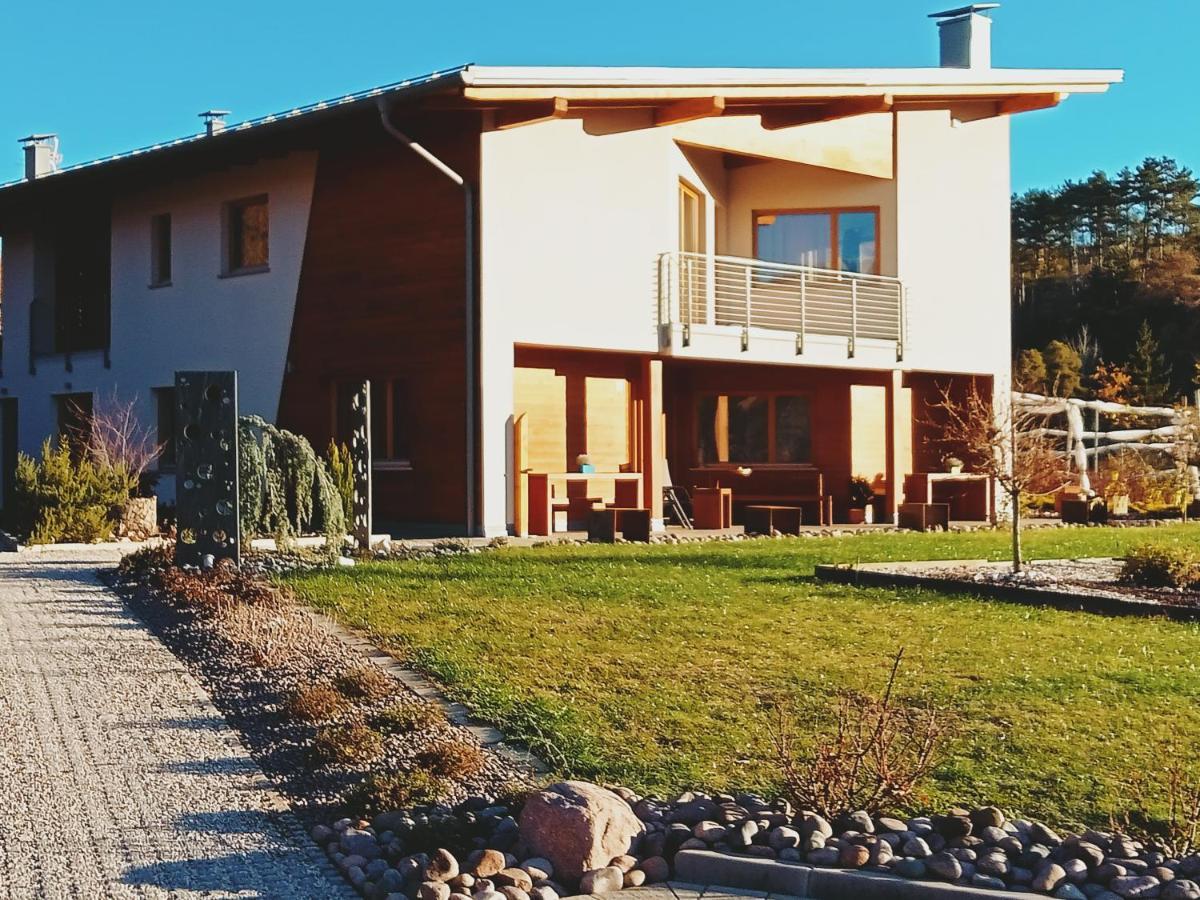 サンゼーノ Agritur I Colori Bed & Breakfast エクステリア 写真