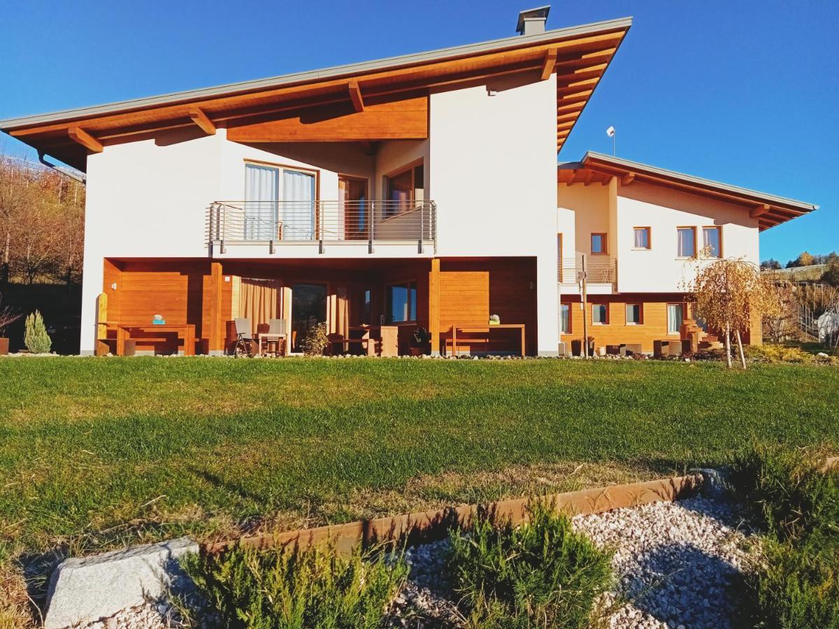 サンゼーノ Agritur I Colori Bed & Breakfast エクステリア 写真