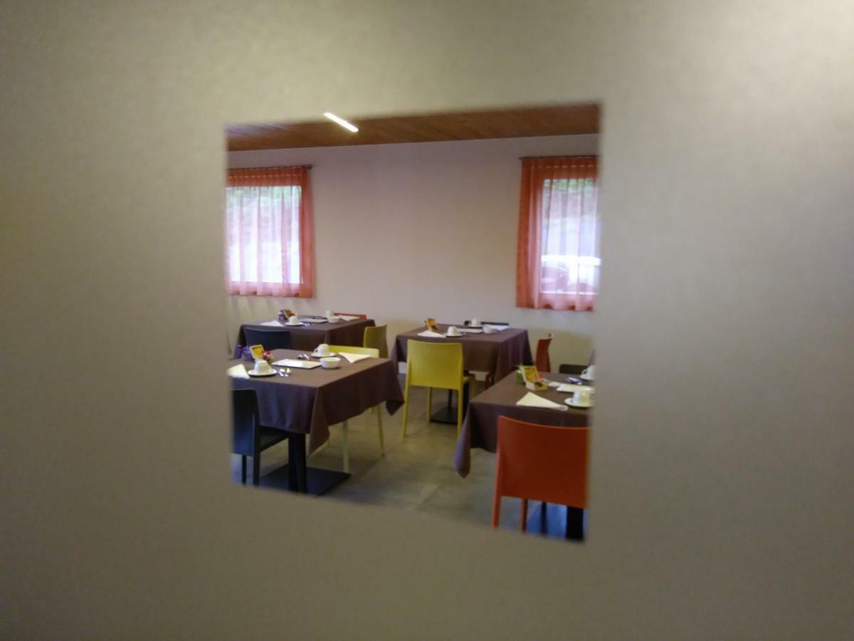 サンゼーノ Agritur I Colori Bed & Breakfast エクステリア 写真